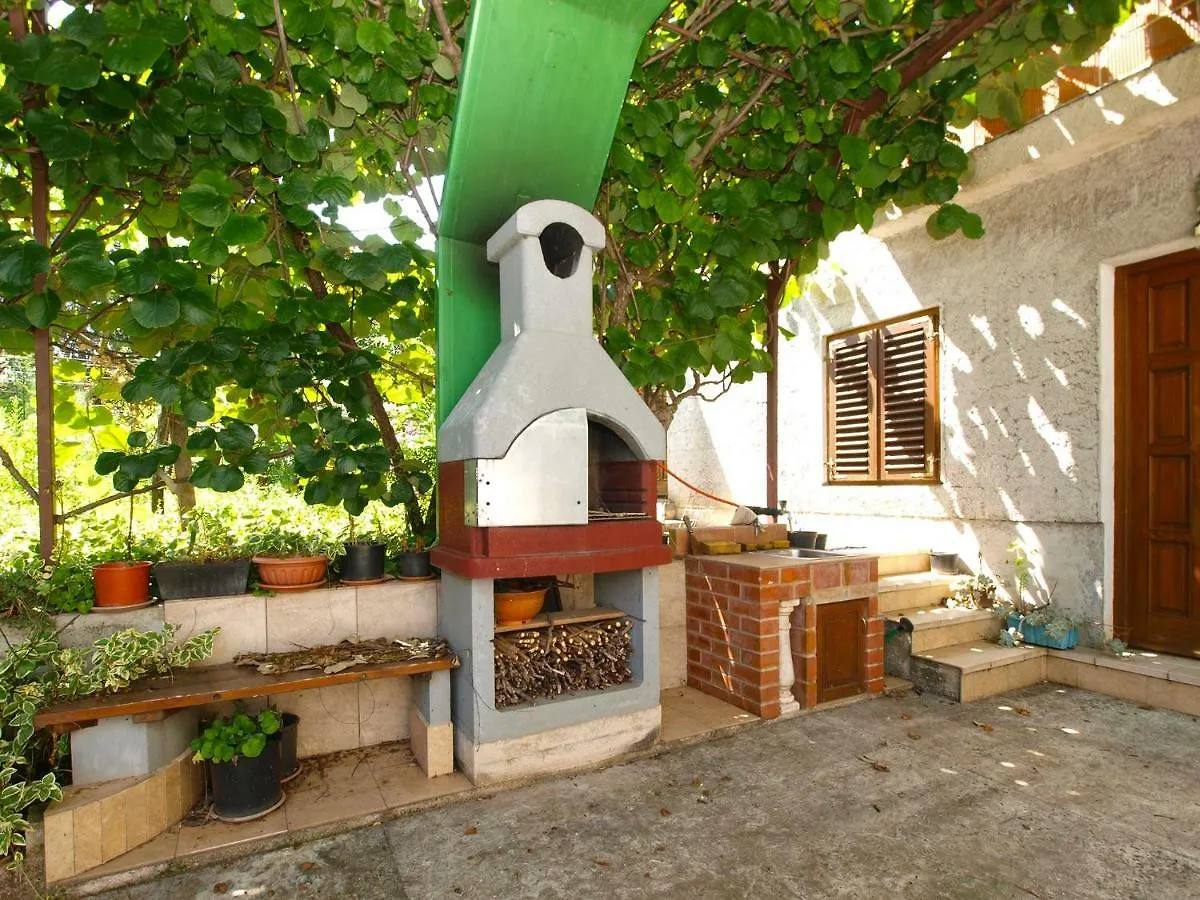 Apartment Milorad 786 Fazana 0*,  Croatia